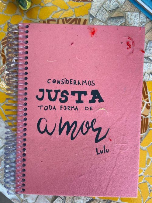 CADERNOS DE MÚSICAS CADERNOS DE MÚSICAS – MEDIDAS: 20cm X 15cm